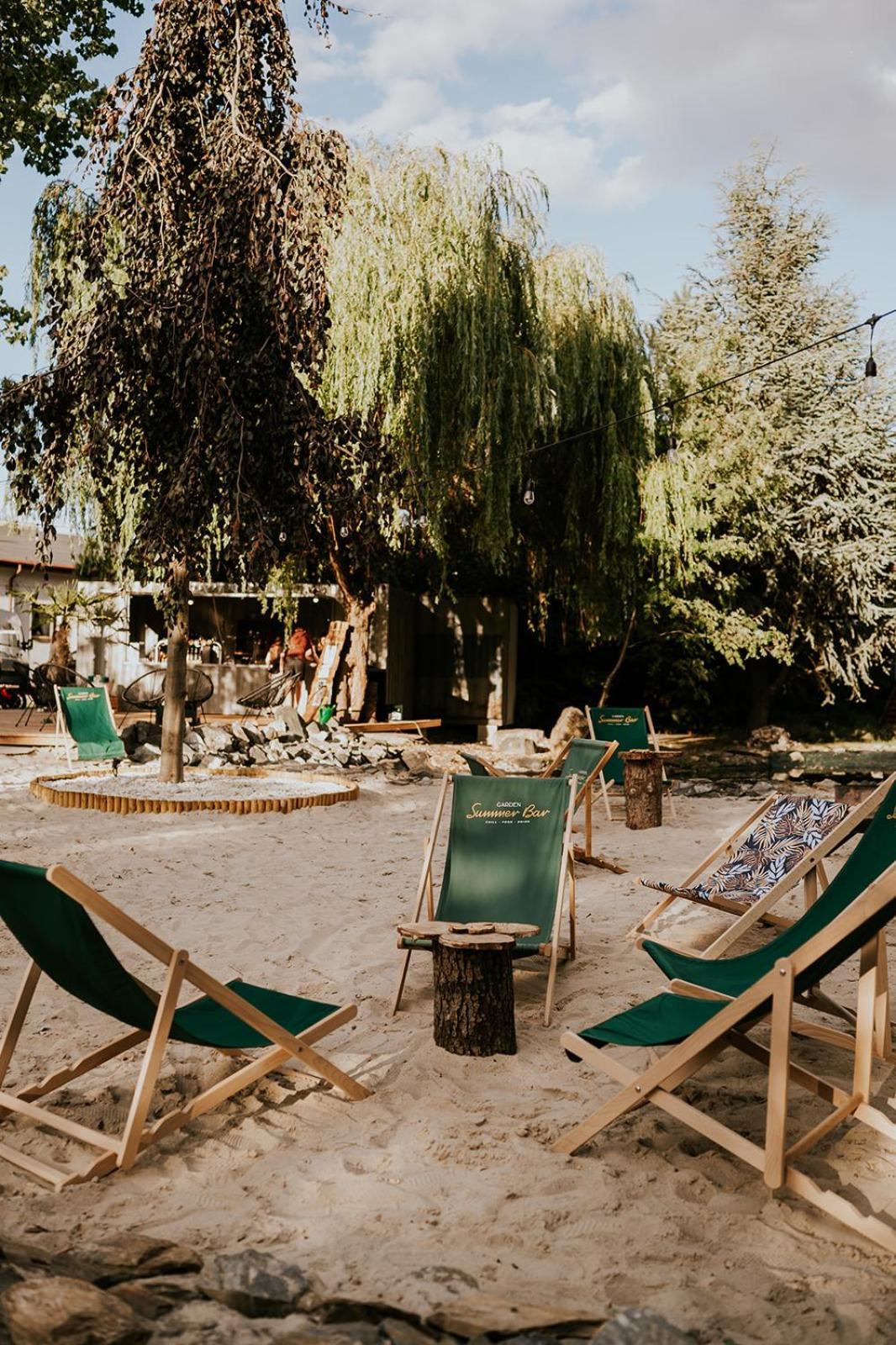 Hotel Garden Oleśnica Extérieur photo