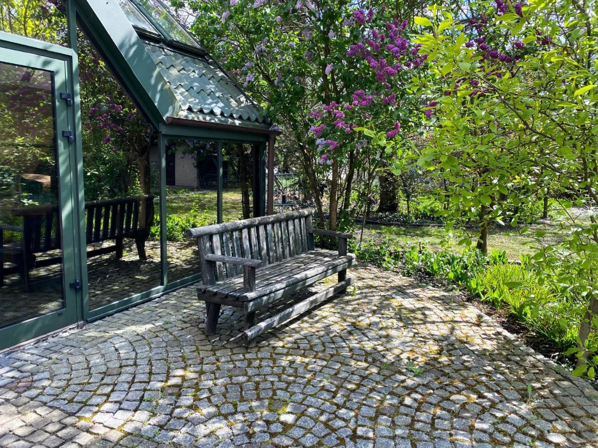 Hotel Garden Oleśnica Extérieur photo